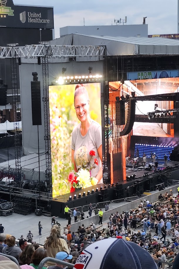 Farm Aid 40 jo {Rustic Roots Farm-Scott Streble Photography}.jpg